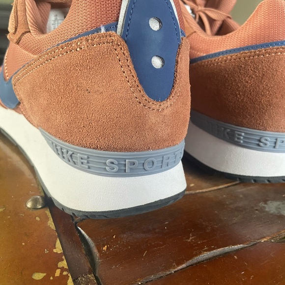 Nike venture runner size 13 - Picture 5 of 8